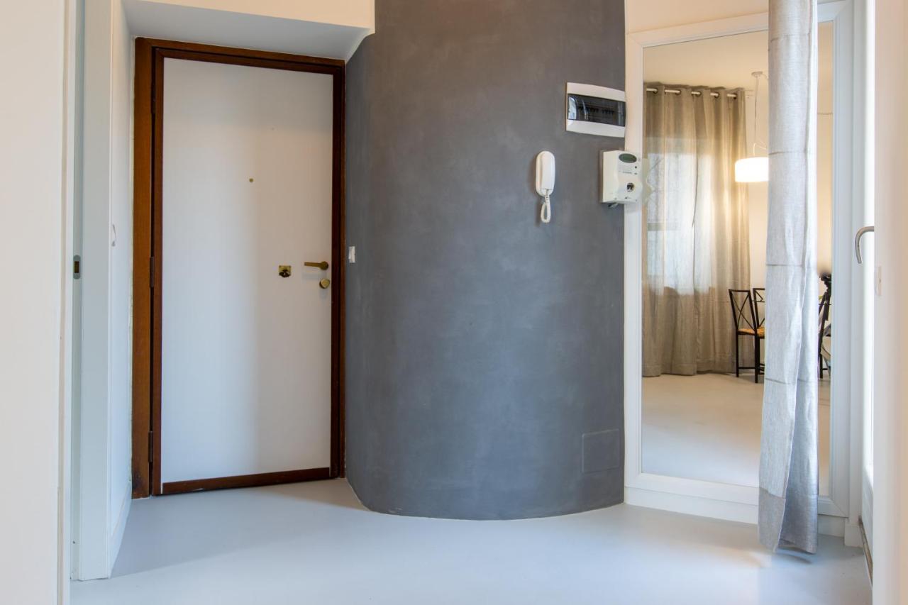 Italstay - Disciplini Apartment -10 Min Dal Duomo ميلان المظهر الخارجي الصورة
