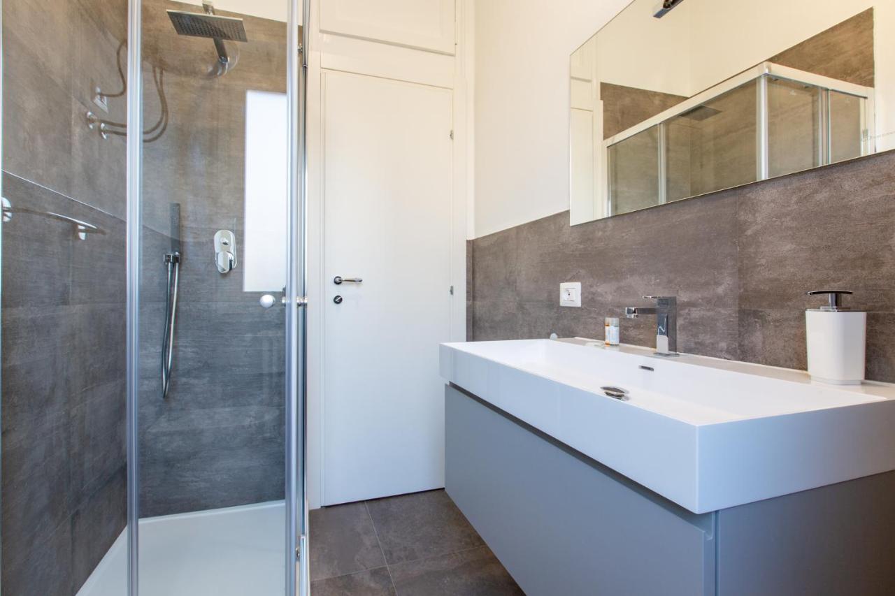 Italstay - Disciplini Apartment -10 Min Dal Duomo ميلان المظهر الخارجي الصورة