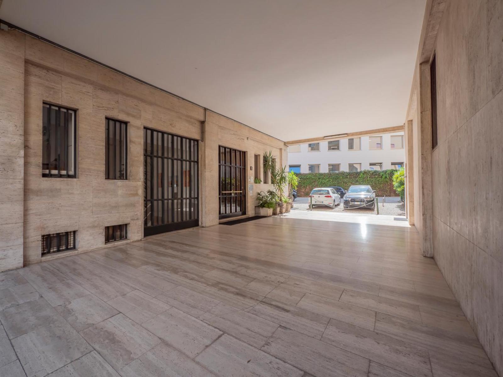 Italstay - Disciplini Apartment -10 Min Dal Duomo ميلان المظهر الخارجي الصورة